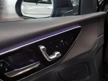 MERCEDES-BENZ GLC 220 d 4M   AVANTGARDE MEMO AHK KAMERA SPUR
