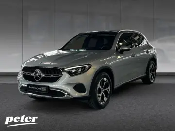 MERCEDES-BENZ GLC 220 d 4M Avantgarde Plus LED Panor…