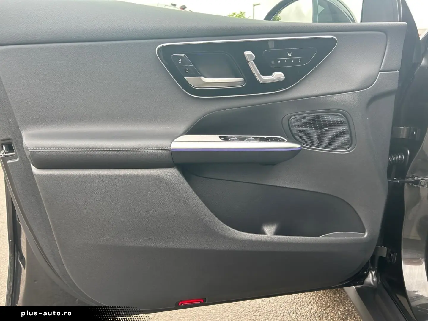 MERCEDES-BENZ GLC 220 d 4M Avantgarde Pano Memory Kamera LED