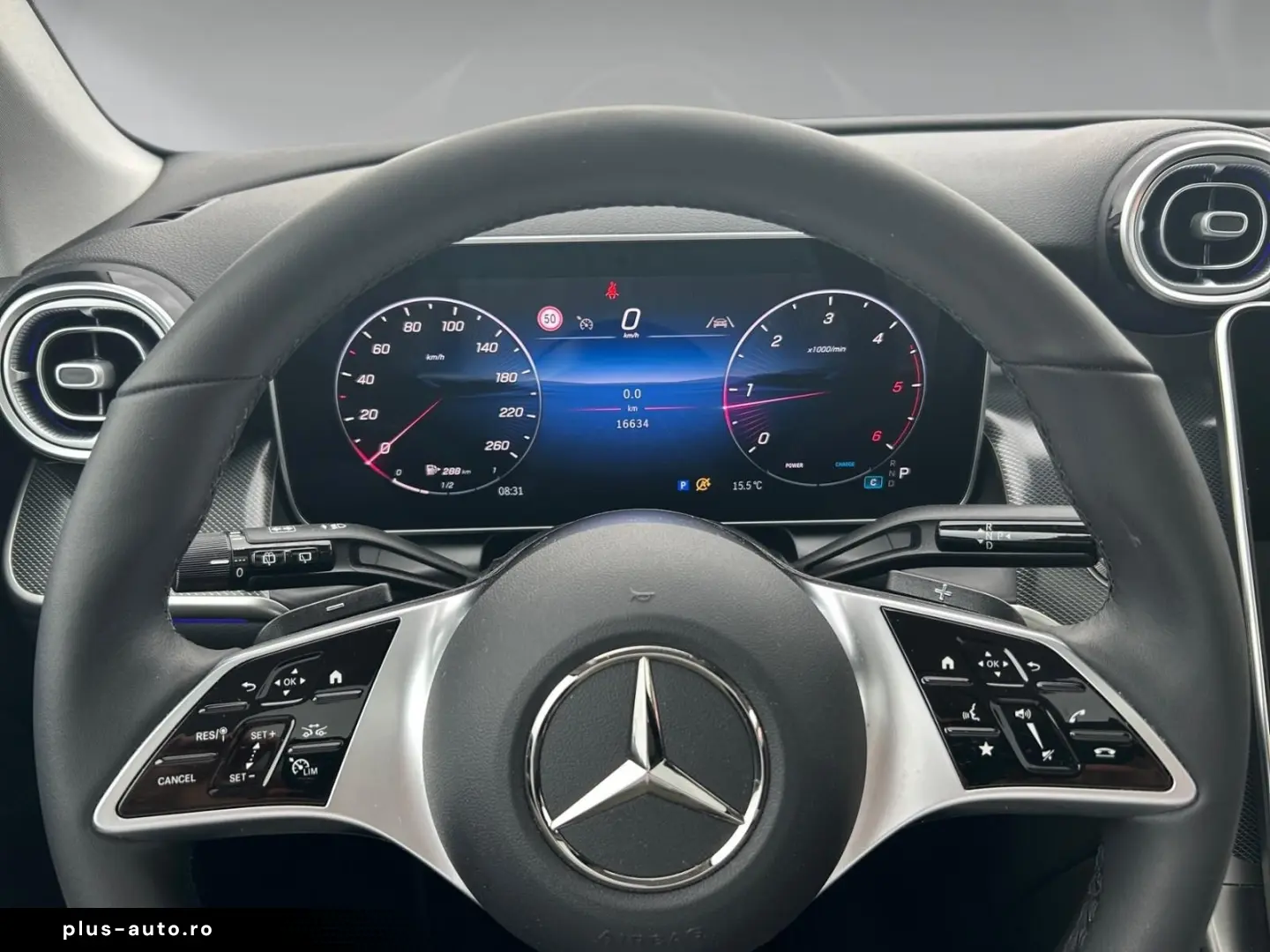 MERCEDES-BENZ GLC 220 d 4M Avantgarde Pano Memory Kamera LED