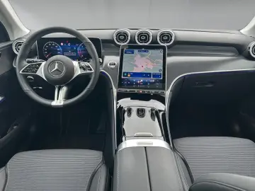 MERCEDES-BENZ GLC 220 d 4M Avantgarde Pano Memory Kamera LED