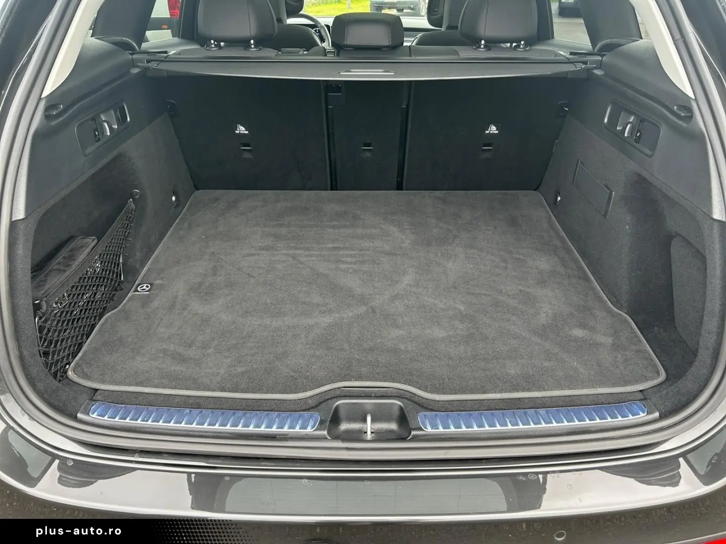 MERCEDES-BENZ GLC 220 d 4M Avantgarde Pano Memory Kamera LED