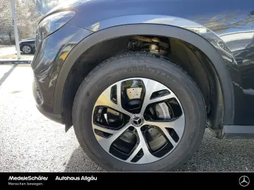MERCEDES-BENZ GLC 300 de 4M Avantgarde Distr AHK Bur…