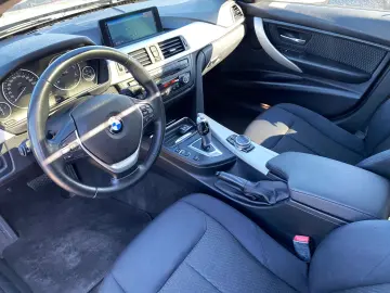 BMW 320D 185CP Xenon Navi Trapa Automat