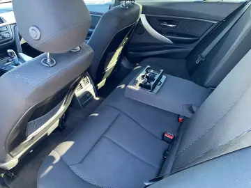 BMW 320D 185CP Xenon Navi Trapa Automat