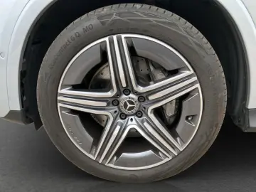 MERCEDES-BENZ GLC 300 d 4MATIC AMG Line DIGITAL LIGH…