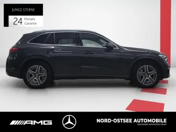 MERCEDES-BENZ GLC 300 d 4M AMG AHK MBUX SHZ KEYLESS-GO