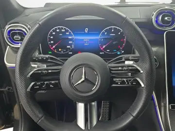 MERCEDES-BENZ GLC 300 d 4M AMG AHK MBUX SHZ KEYLESS-GO