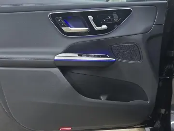 MERCEDES-BENZ GLC 300 d 4M AMG AHK MBUX SHZ KEYLESS-GO