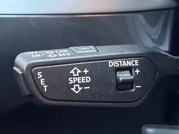 AUDI Q7 50 TDI quattro S-LINE BLACK LED PANO T-LEDER