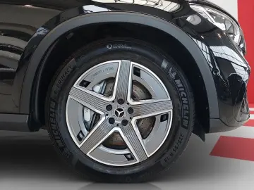 MERCEDES-BENZ GLC 300 d 4M AMG MBUX AHK SHZ KLIMA KEYLESS-GO