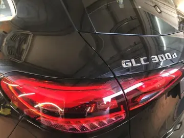 MERCEDES-BENZ GLC 300 d 4M AMG BURMESTER MBUX KLIMA