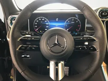 MERCEDES-BENZ GLC 300 d 4M AMG BURMESTER MBUX KLIMA