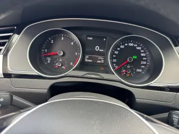 VW Passat - Garantie! Km. certificati! Rate fara avans!