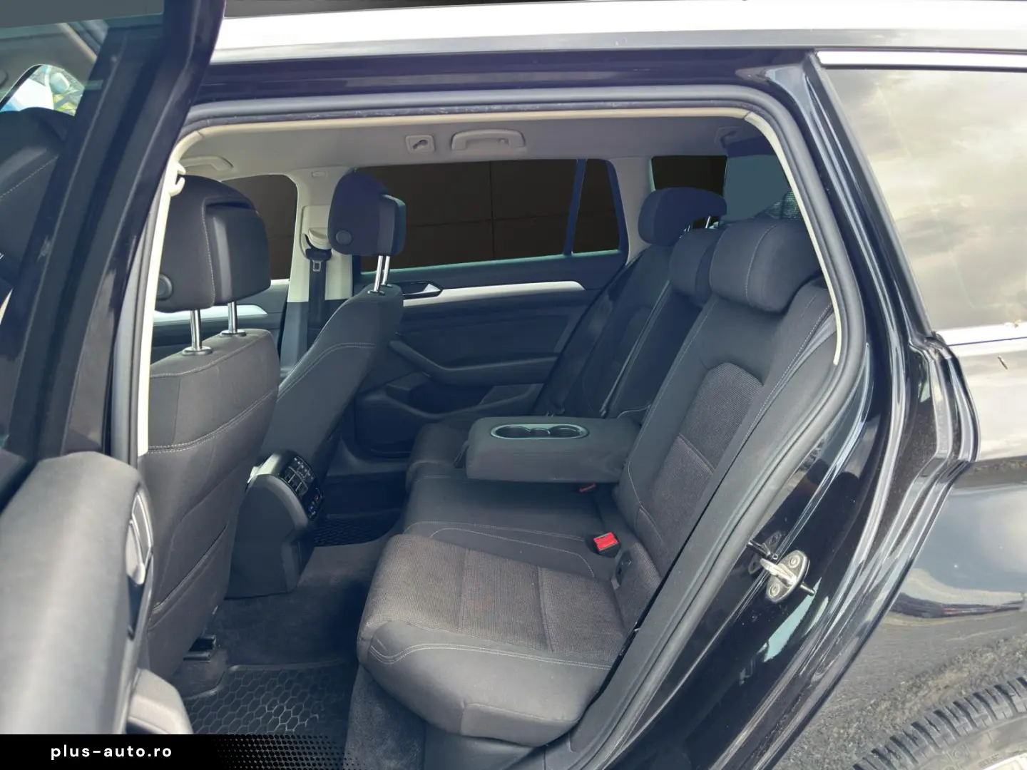 VW Passat - Garantie! Km. certificati! Rate fara avans!