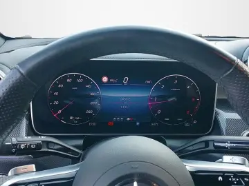 MERCEDES-BENZ GLC 300 d 4M AMG AHK SHZ KLIMA KEYLESS-GO