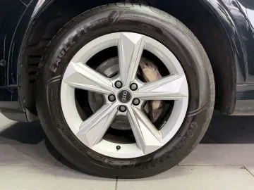AUDI Q7 45 TDI quattro S line PANO KAMERA