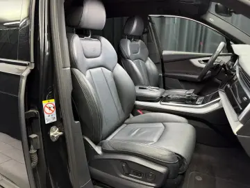 AUDI Q7 45 TDI quattro S line PANO KAMERA
