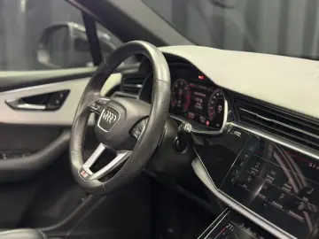 AUDI Q7 45 TDI quattro S line PANO KAMERA