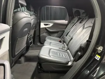 AUDI Q7 45 TDI quattro S line PANO KAMERA