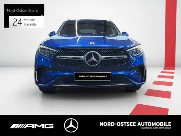 MERCEDES-BENZ GLC 300 d 4M AMG MBUX SHZ TOTWINKEL LED
