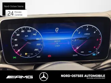 MERCEDES-BENZ GLC 300 d 4M AMG MBUX SHZ TOTWINKEL LED