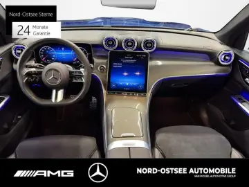 MERCEDES-BENZ GLC 300 d 4M AMG MBUX SHZ TOTWINKEL LED