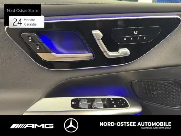 MERCEDES-BENZ GLC 300 d 4M AMG MBUX SHZ TOTWINKEL LED
