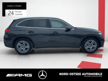 MERCEDES-BENZ GLC 300 d 4MATIC AHK MBUX LED SHZ KLIMA