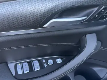 BMW X4 xDr20d MSp DAProf Laser HUD Keyless MemorySeat
