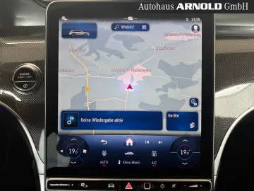 MERCEDES-BENZ GLC 300 d 4M AMG-Line AHK Memory DISTR…