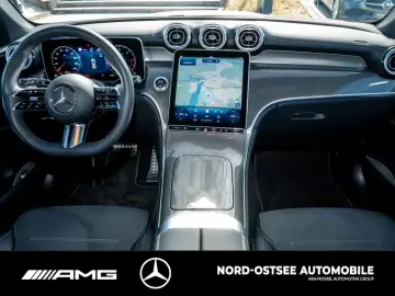 MERCEDES-BENZ GLC 300 d 4M AMG AHK SHZ KLIMA KEYLESS-GO