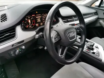 AUDI Q7 50 3.0 TDI quattro S-line Selection AHK