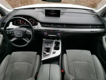 AUDI Q7 50 3.0 TDI quattro S-line Selection AHK