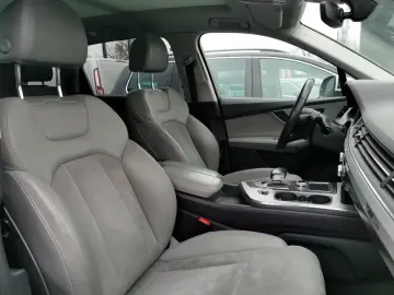 AUDI Q7 50 3.0 TDI quattro S-line Selection AHK