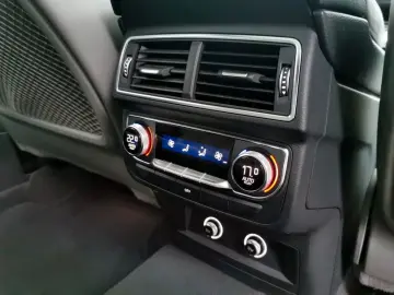 AUDI Q7 50 3.0 TDI quattro S-line Selection AHK