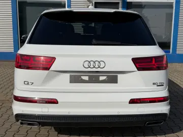 AUDI Q7 50 TDI quattro S-LINE BLACK LED PANO T-LEDER
