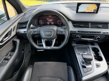 AUDI Q7 50 TDI quattro S-LINE BLACK LED PANO T-LEDER