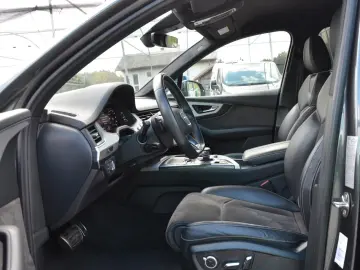AUDI Q7 50TDI quattro Tiptr. S-LINE MATRIX EXP 35.780