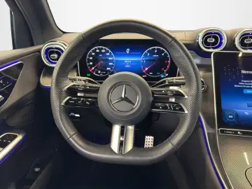 MERCEDES-BENZ GLC 300 d 4M AMG KEYLESS-GO SHZ MBUX