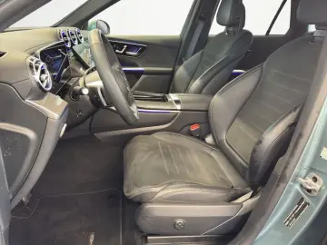 MERCEDES-BENZ GLC 300 d 4M AMG KEYLESS-GO SHZ MBUX