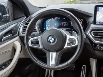 BMW X4 xDr30d MSp Laser HUD Keyless