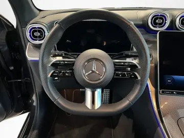 MERCEDES-BENZ GLC 300 d 4M AMG AHK MBUX SHZ LED KLIMA