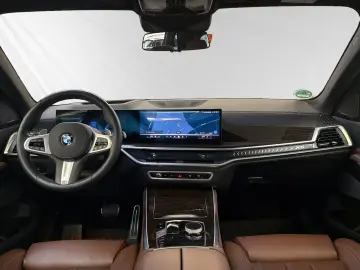 BMW X5 xDrive30d M Sport AHK Pano Standhzg. Head-Up
