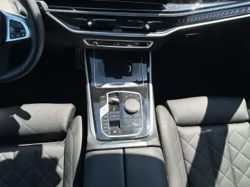 BMW X5 xDrive30d M Sport AHK Pano DAProf. Head-Up
