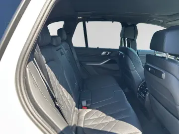 BMW X5 xDrive30d M Sport AHK Pano DAProf. Head-Up