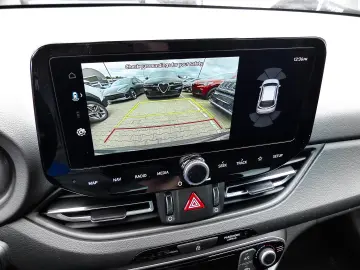 Hyundai i30 Advantage Kombi DCT Plus Paket Navi LED ACC