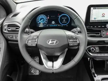 Hyundai i30 Advantage Kombi DCT Plus Paket Navi LED ACC