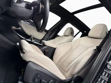 BMW X3 xDr20d MSport DrAssPr HUD PaAss  HiFi LASEr
