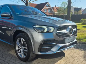 MERCEDES-BENZ GLE 300 d Coupe AMG -Pano-Distr-LED-Ahk 3.5 T